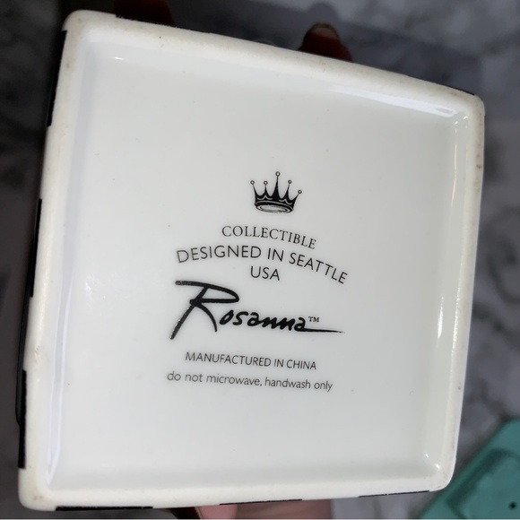 Black & White Stripe โTrinketโ Box with Gold Detail - Picture 8 of 13